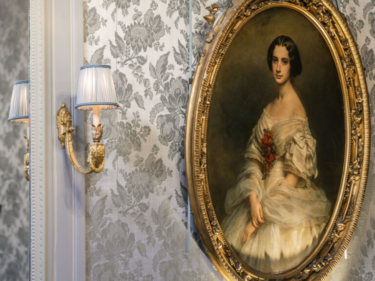 a painting of a noble young lady
